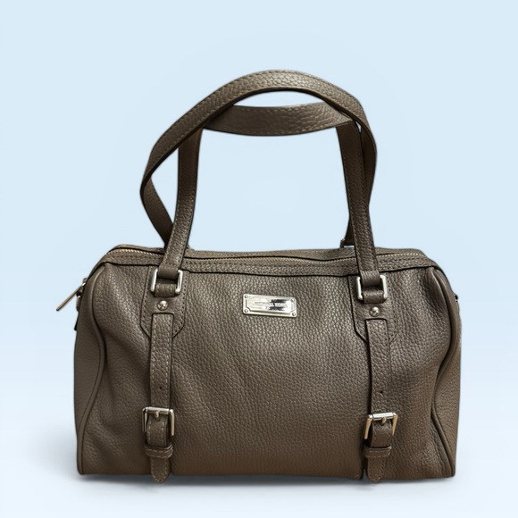 Michael Kors Handbags - Michael Kors Bedford Top Zip Satchel.